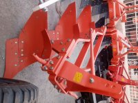 گاوآهن سه خیش در میاندوآب در گروه خرید فروش ماشین آلات کشاورزی - تراکتور تیلر کمباین مدرن در یکمیوه