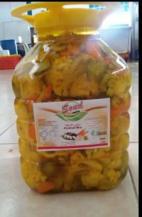 کارخانه‌ تولید رب گوجه و خیارشور در شیراز در گروه محصولات ترشی - گل کلم مخلوط لیته هفت بیجار در یکمیوه