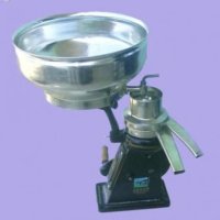 فروش چرخ شیر دستی آرسان ترکیه در اراک در گروه تجهیزات دامداری در یکمیوه