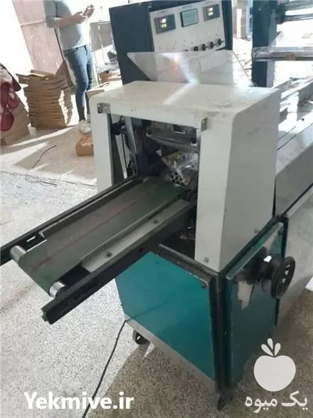 دستگاه بسته بندی کیک و کلوچه در اصفهان در گروه خرید و فروش تجهیزات بسته بندی در یکمیوه -عکس1