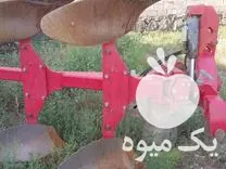 فروش گاو آهن برگردان سه خیش در شوط در گروه خرید و فروش گاوآهن در یکمیوه -عکس1