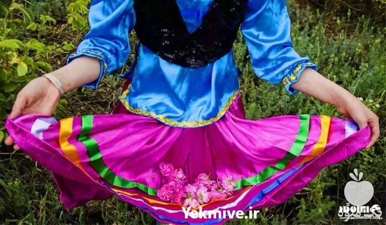 فروش خرید عمده غنچه گل محمدی در گروه انواع آبمیوه ها و آبگیری ها در یکمیوه -عکس1