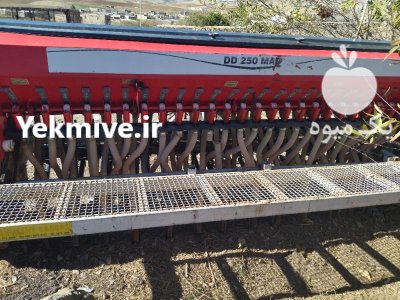 بذر کار 25 ردیفه در سنقر در گروه خرید و فروش بذرپاش در یکمیوه -عکس2