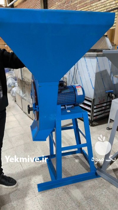 دستگاه آسیاب نیم تنی مرغداری در اهواز در گروه خرید و فروش دستگاه آسیاب در یکمیوه -عکس1