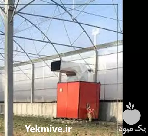 تجهیز قطعات سازه گلخانه اسپانیایی در گروه سازنده در یکمیوه -عکس1