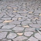 فروش سنگ ورقه ای مشکی میگون در تهران در گروه سازنده در یکمیوه