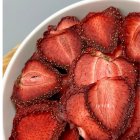 توت فرنگی خشک در جاجرم در گروه خرید و فروش میوه خشک در یکمیوه