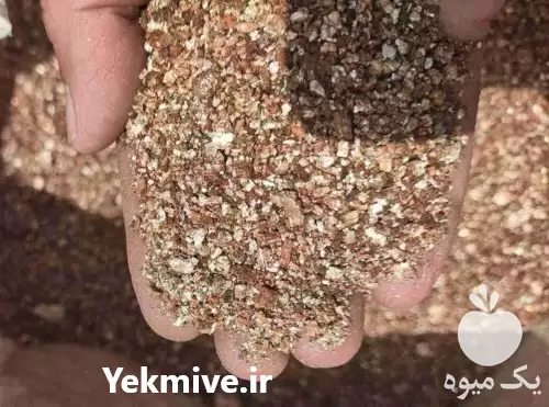 فروش ورمیکولیت طلایی و ورمیکولیت معمولی در اصفهان در گروه خرید و فروش انواع کود کشاورزی در یکمیوه -عکس1