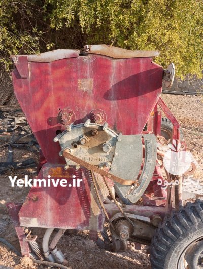 یک دستگاه کشت مستقیم شرکت بوکان در فیروزآباد در گروه خرید و فروش دستگاه کاشت کشاورزی در یکمیوه -عکس3